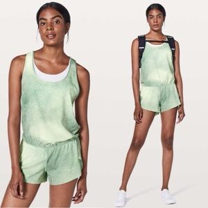 Lululemon Chase Me Onesie Ocean Spray Fluro Citrus Light Cast / Cement Grey SZ 8